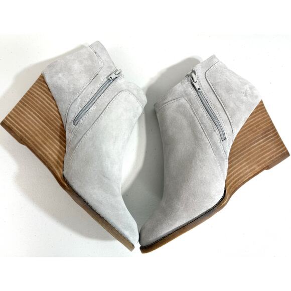 Lucky Brand Yabba Suede Leather Wedge Bootie Taupe Gray Size 9.5 NWOB - Picture 4 of 11